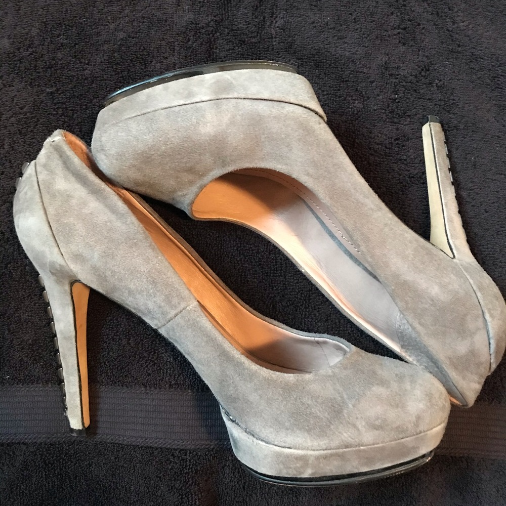 Vince Camuto Grey Platform heels